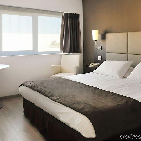 Sejours & Affaires Courbevoie Grande Arche Aparthotel Δωμάτιο φωτογραφία