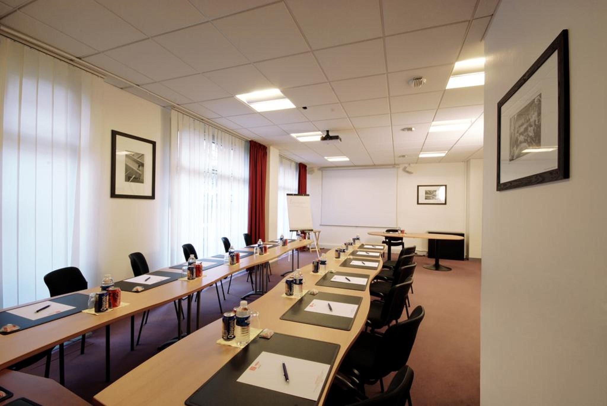 Sejours & Affaires Courbevoie Grande Arche Aparthotel Ανέσεις φωτογραφία